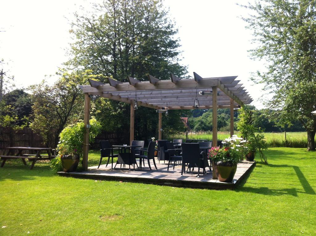 The Nags Head Hotel Great Missenden Exterior foto
